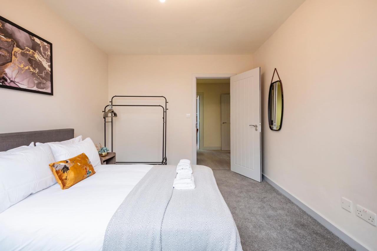 Lovely 4 Bedroom Flat In Wandsworth- Londres Exterior foto